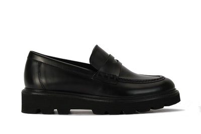 Jesse Women's Lug Sole Penny Loafer 