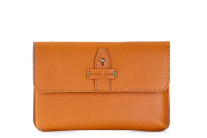 Moral Code Sadie Clutch -Cognac-